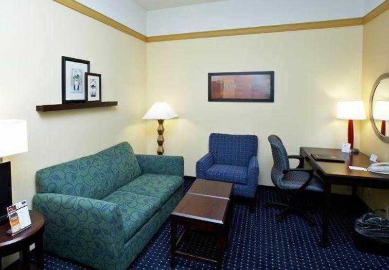Springhill Suites By Marriott Grand Rapids Airport Southeast Cascade Zimmer foto